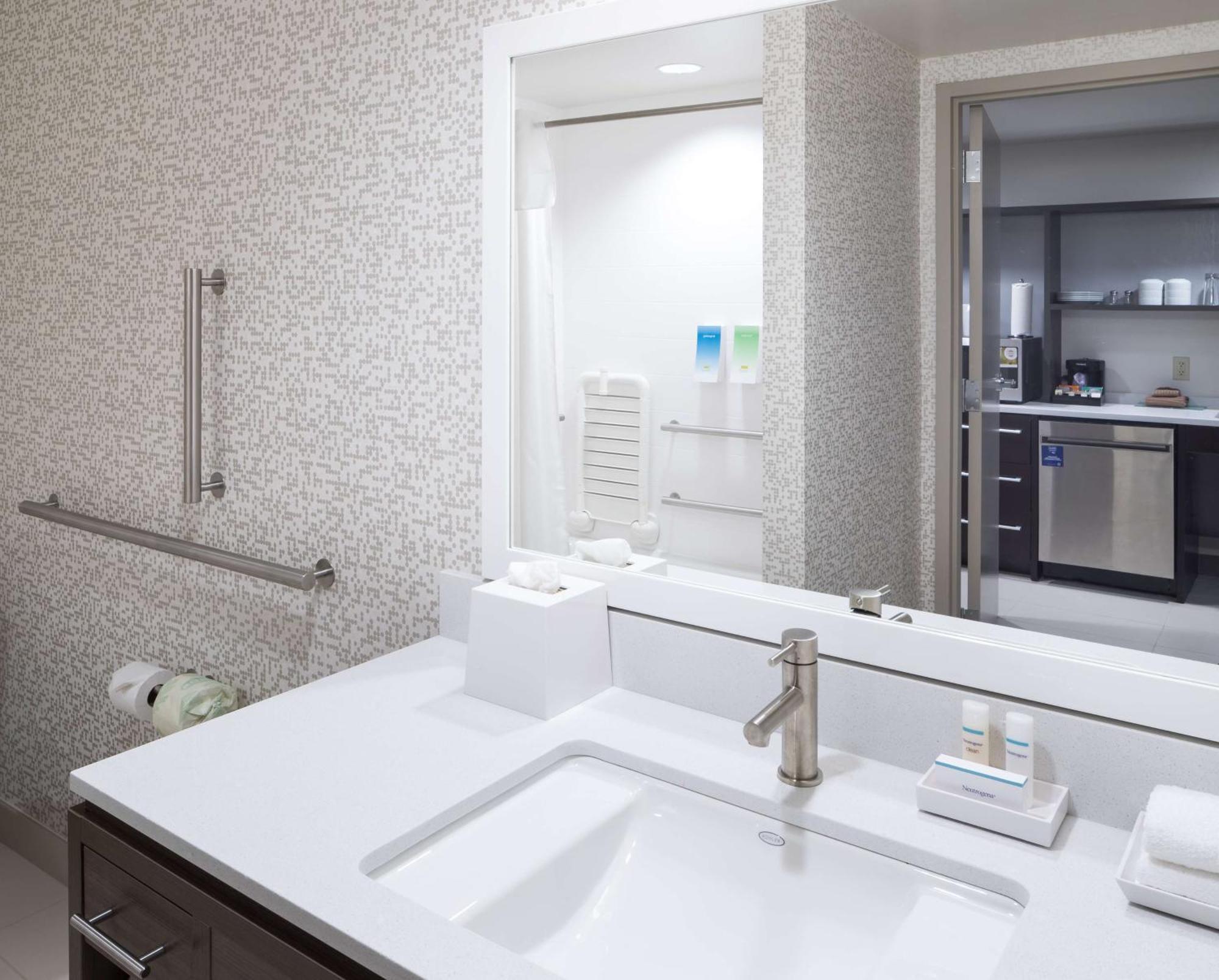 Home2 Suites By Hilton Fort Worth Cultural District Екстер'єр фото